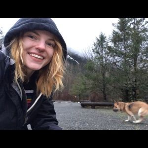 Meet your Posher, Avery